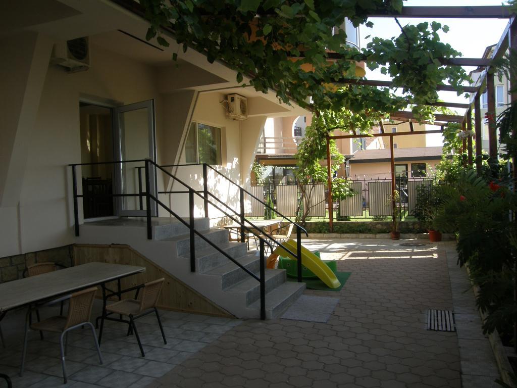 Hotel Marynero Năvodari Esterno foto