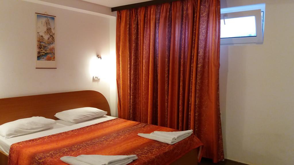 Hotel Marynero Năvodari Esterno foto