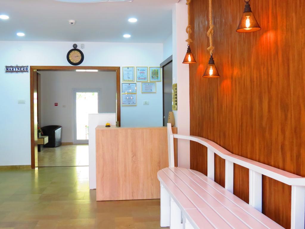 Hotel Marynero Năvodari Esterno foto